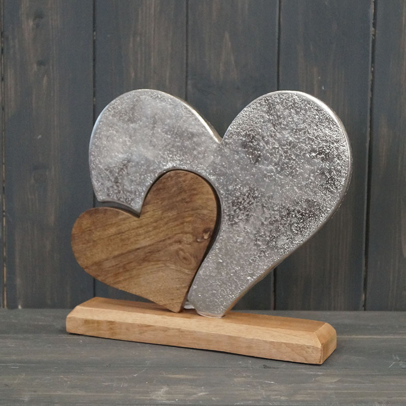 Wood and Aluminium Hearts on Base detail page